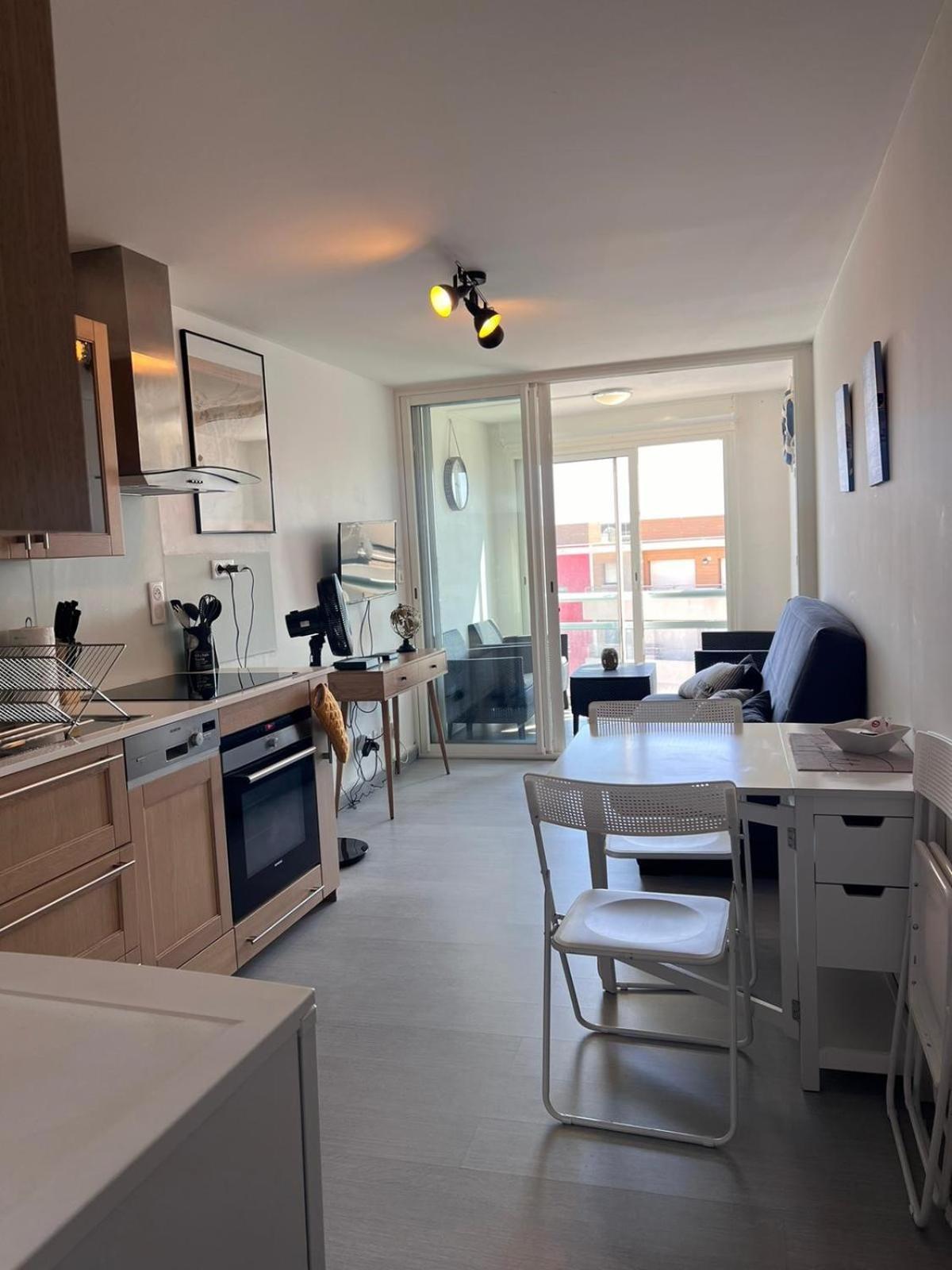 Apartment T3 Vue La Corniche